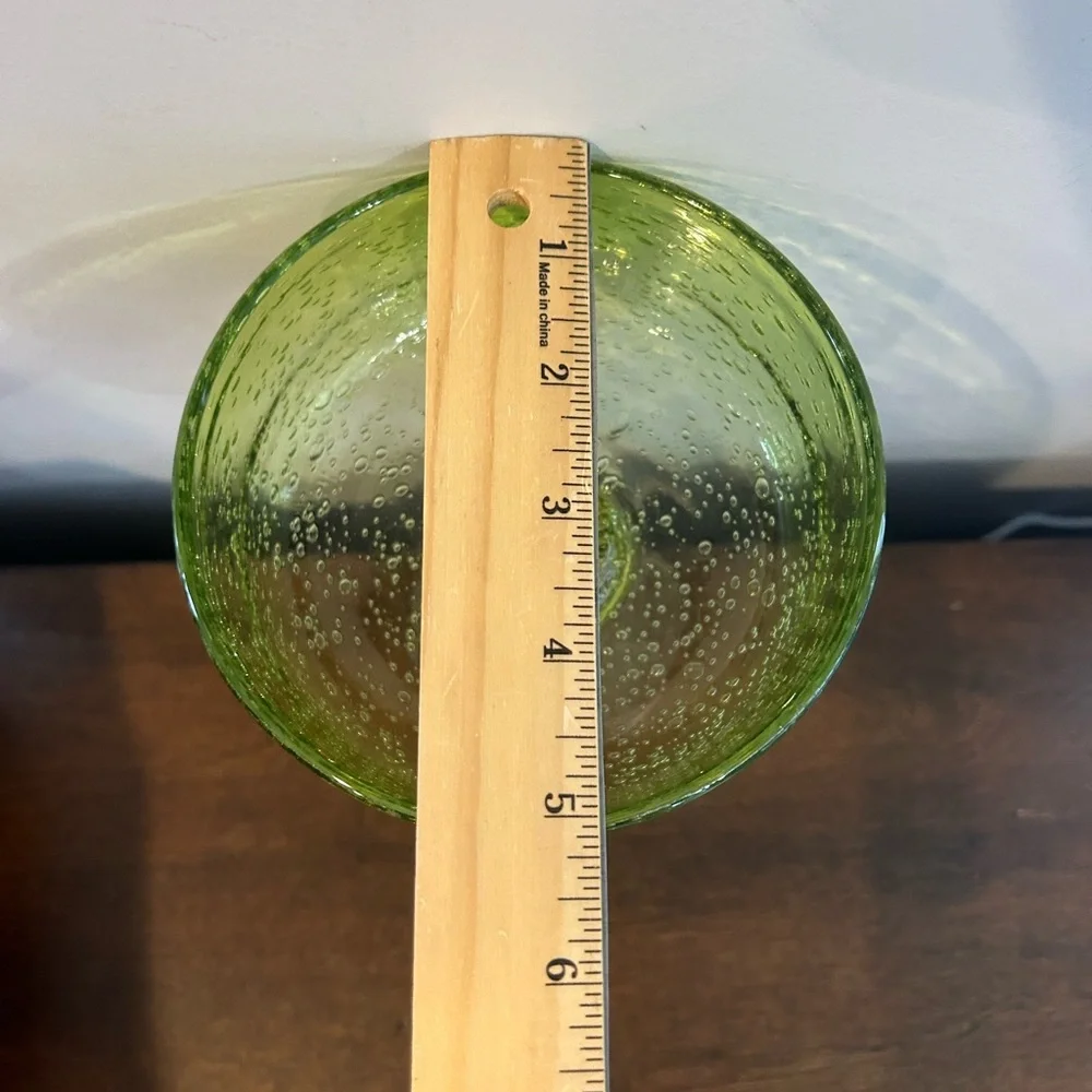 Crate & Barrel Margarita Glass Mexican HAND BLOWN Bubbles LIME GREEN 14 Ounce.